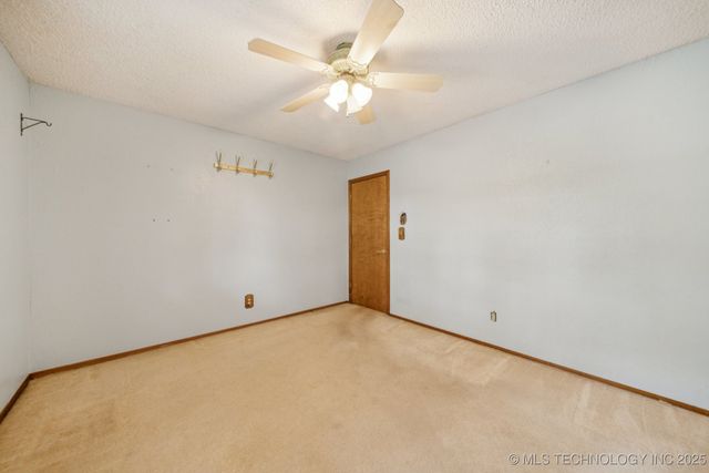 12036 S 278th East Avenue, Coweta, OK 74429