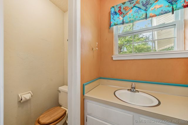 12036 S 278th East Avenue, Coweta, OK 74429