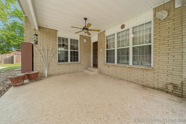 12036 S 278th East Avenue, Coweta, OK 74429