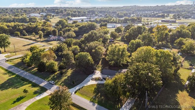 12036 S 278th East Avenue, Coweta, OK 74429