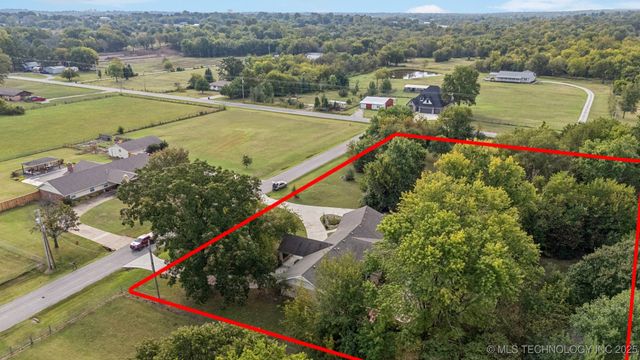 12036 S 278th East Avenue, Coweta, OK 74429