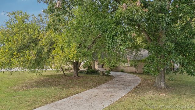 12036 S 278th East Avenue, Coweta, OK 74429