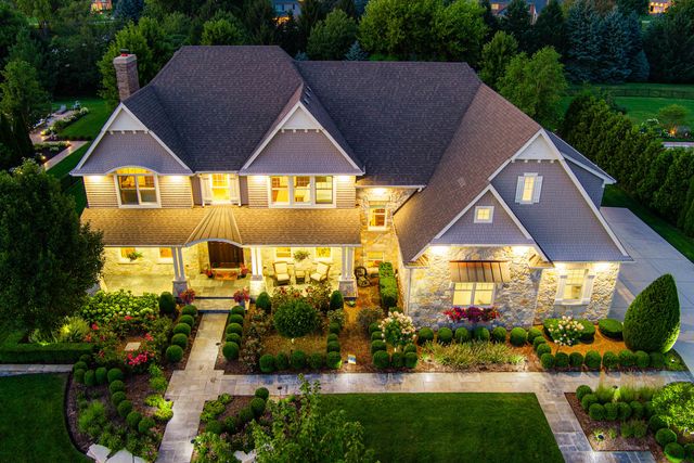 39W162 Long Meadow Lane, St. Charles, IL 60175