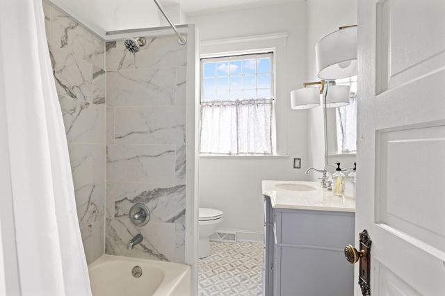 316 W Lexington Avenue, Danville, KY 40422