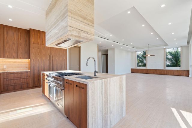 230 15Th Circle, Key Colony, FL 33051