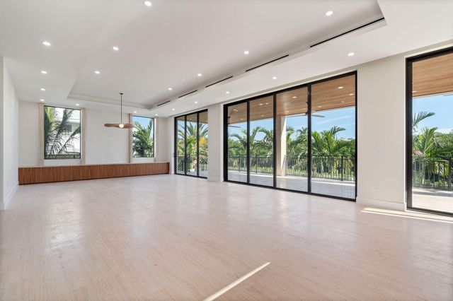 230 15Th Circle, Key Colony, FL 33051