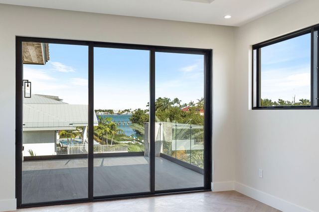 230 15Th Circle, Key Colony, FL 33051