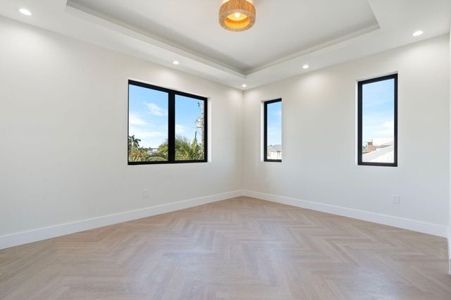 230 15Th Circle, Key Colony, FL 33051