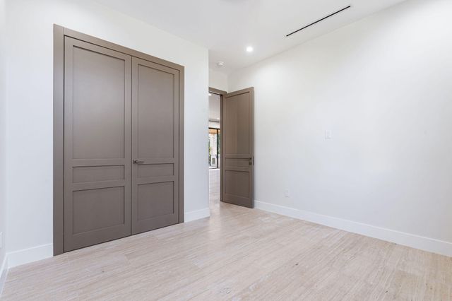 230 15Th Circle, Key Colony, FL 33051