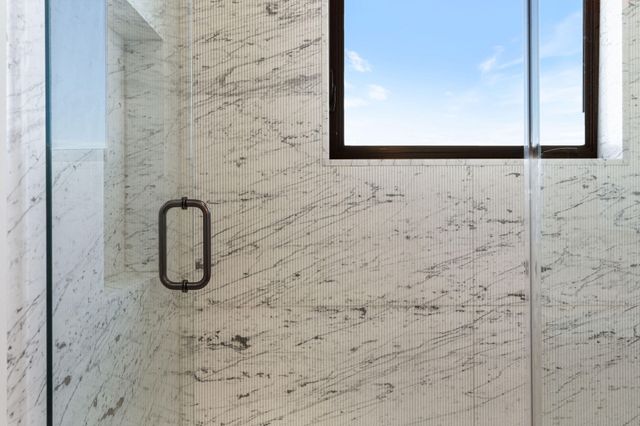 230 15Th Circle, Key Colony, FL 33051