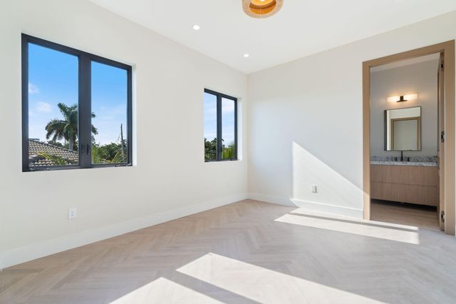 230 15Th Circle, Key Colony, FL 33051