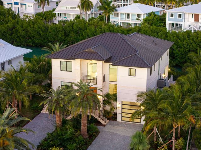 230 15Th Circle, Key Colony, FL 33051