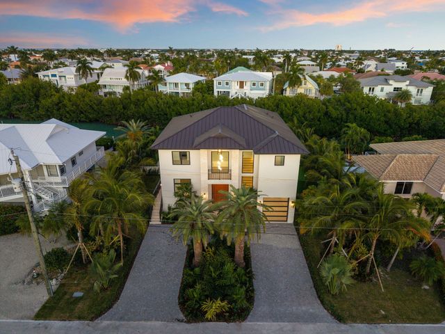 230 15Th Circle, Key Colony, FL 33051