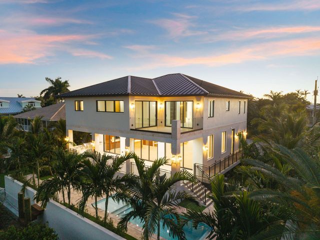 230 15Th Circle, Key Colony, FL 33051