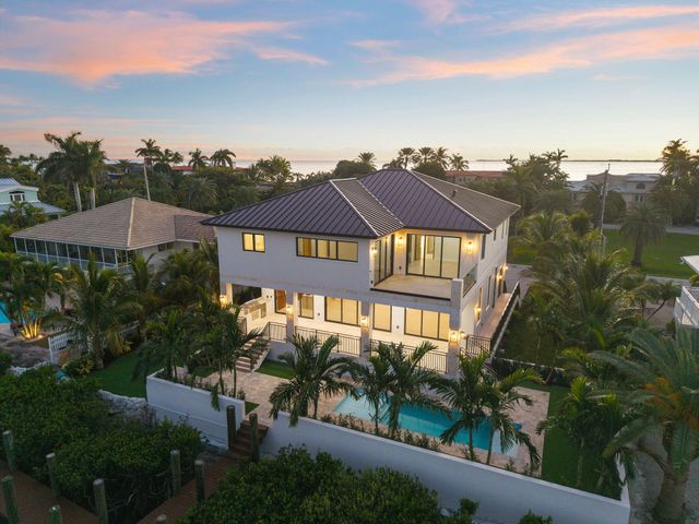 230 15Th Circle, Key Colony, FL 33051