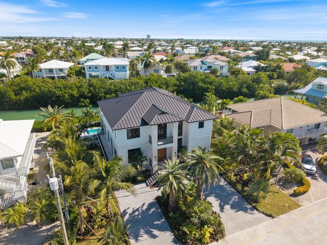 230 15Th Circle, Key Colony, FL 33051