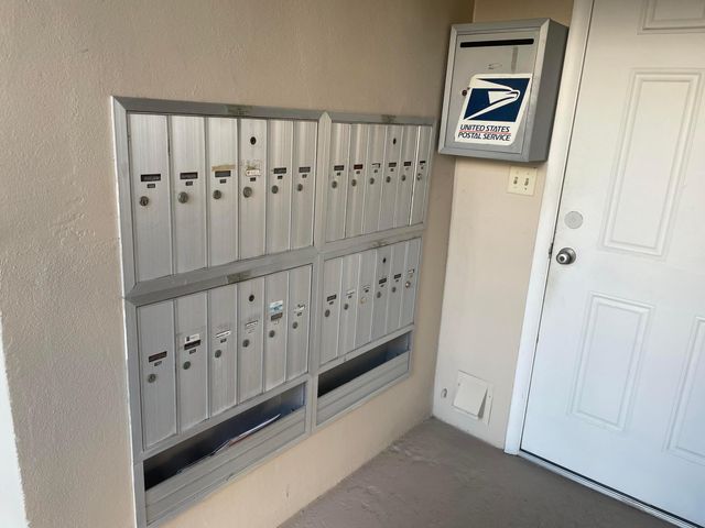 183 Dorchester H, West Palm Beach, FL 33417