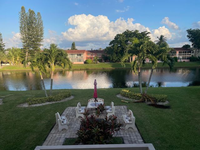 183 Dorchester H, West Palm Beach, FL 33417