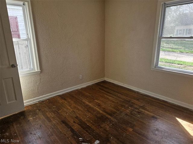 1681 Girard Street, Akron, OH 44301