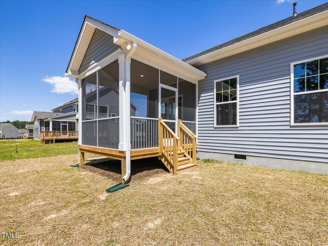 92 Celtic Lane, Lillington, NC 27546