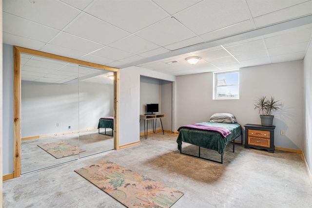 330 S Mill Street, Wadena, IA 52169