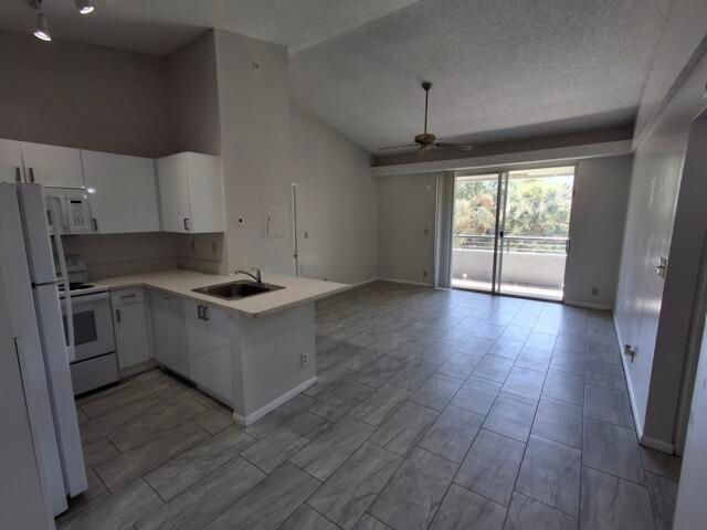 701 Lyons Road 13208, Coconut Creek, FL 33063