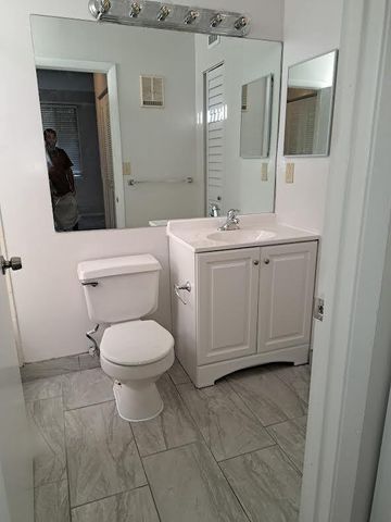 701 Lyons Road 13208, Coconut Creek, FL 33063