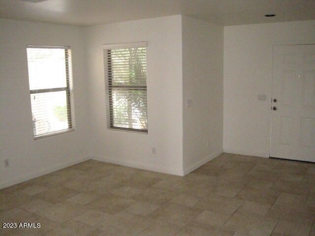 8521 N 64th Drive, Glendale, AZ 85302