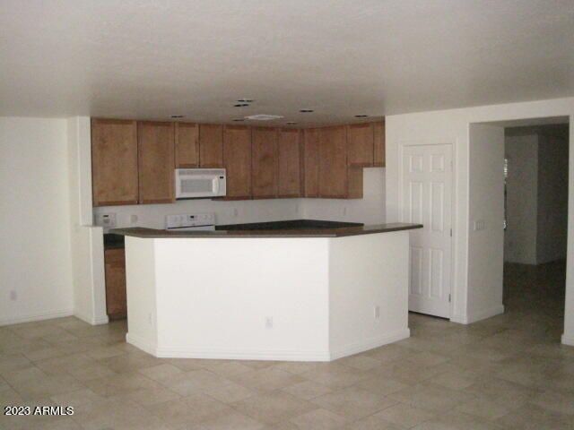 8521 N 64th Drive, Glendale, AZ 85302