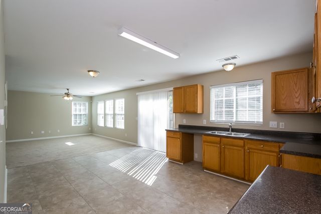 5677 Sable Way, Atlanta, GA 30349