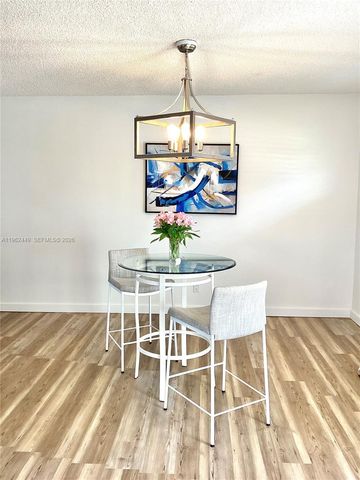 9423 S Hollybrook Lake Drive 106, Pembroke Pines, FL 33025