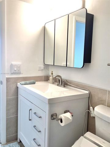 9423 S Hollybrook Lake Drive 106, Pembroke Pines, FL 33025