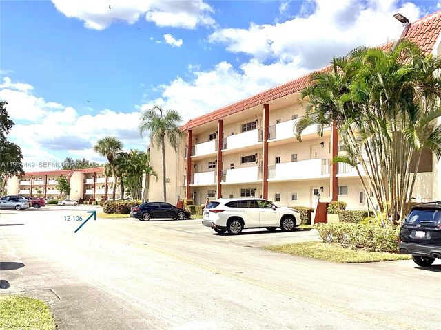 9423 S Hollybrook Lake Drive 106, Pembroke Pines, FL 33025