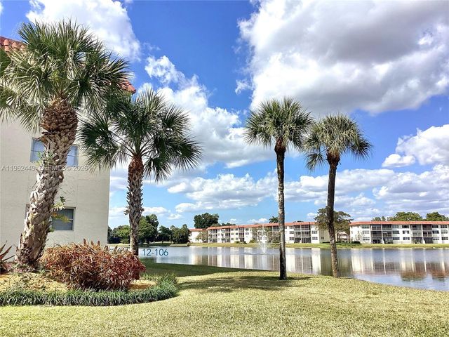 9423 S Hollybrook Lake Drive 106, Pembroke Pines, FL 33025