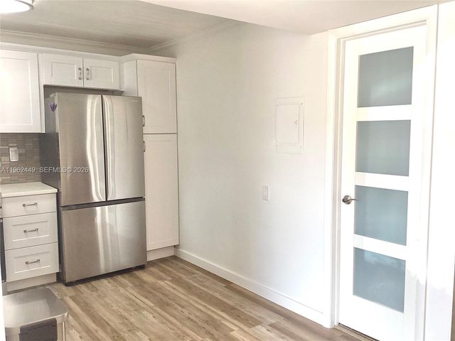 9423 S Hollybrook Lake Drive 106, Pembroke Pines, FL 33025