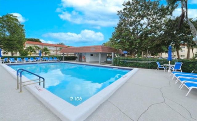 9423 S Hollybrook Lake Drive 106, Pembroke Pines, FL 33025