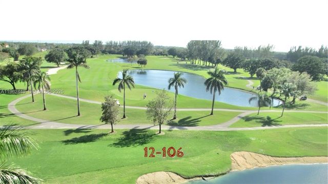 9423 S Hollybrook Lake Drive 106, Pembroke Pines, FL 33025