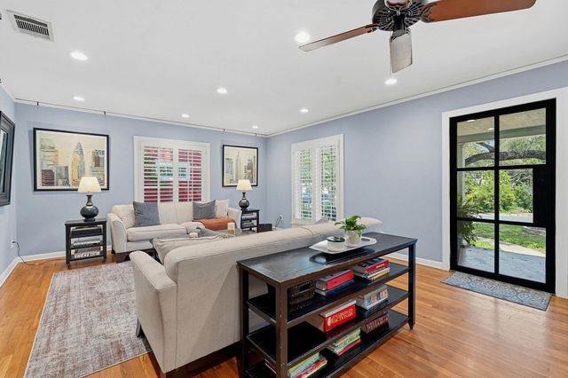 1904 Schulle Ave, Austin, TX 78703