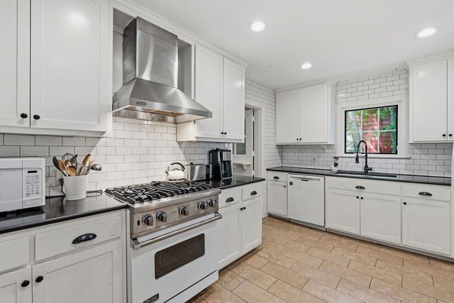 1904 Schulle Ave, Austin, TX 78703