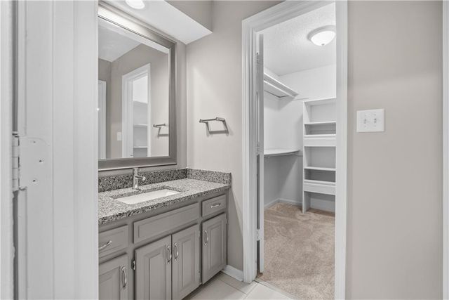 504 NW 47th Street, Gladstone, MO 64116