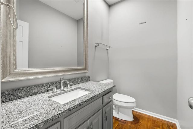 504 NW 47th Street, Gladstone, MO 64116