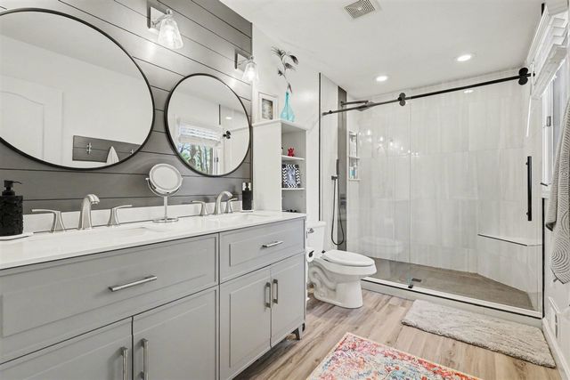 3330 Clearview Lane, Saugatuck, MI 49453