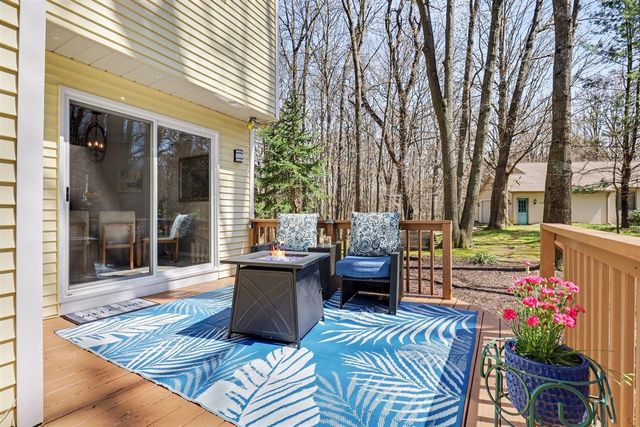 3330 Clearview Lane, Saugatuck, MI 49453