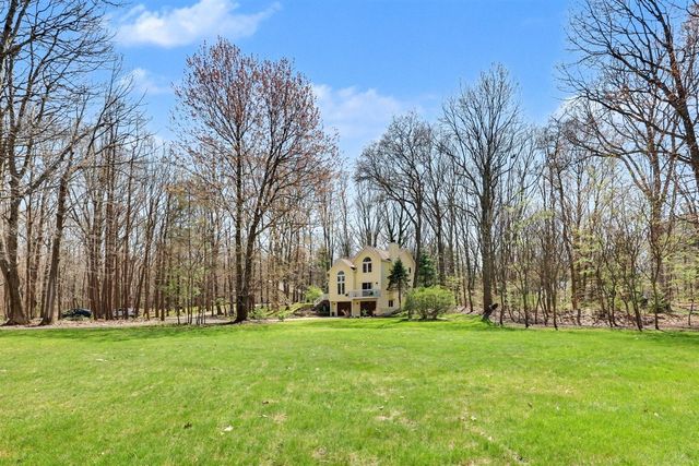 3330 Clearview Lane, Saugatuck, MI 49453