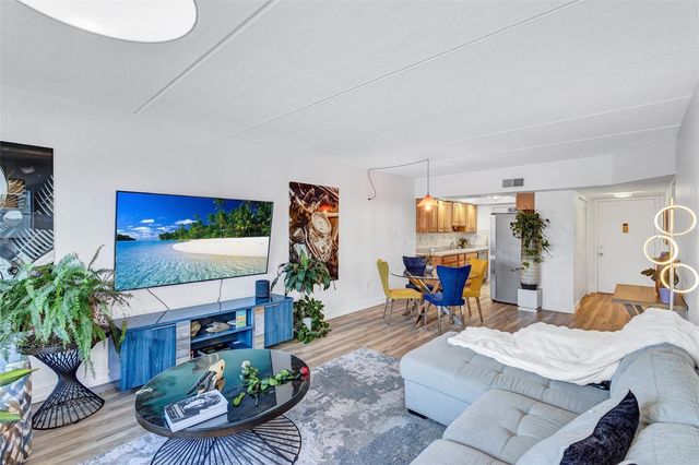 3806 GULF OF MEXICO DRIVE C310, Longboat Key, FL 34228