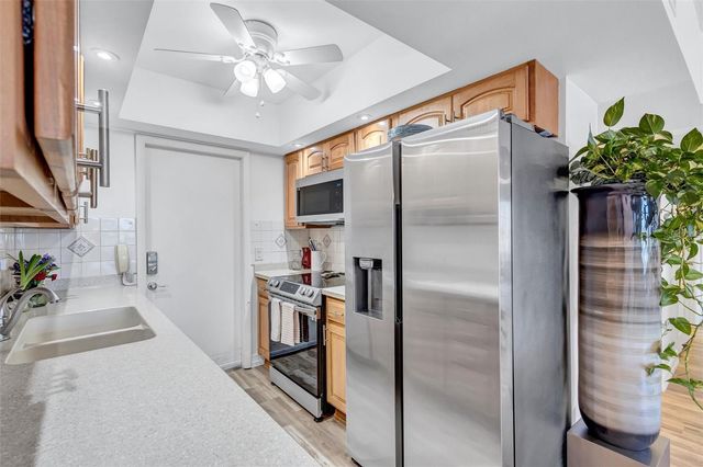 3806 GULF OF MEXICO DRIVE C310, Longboat Key, FL 34228