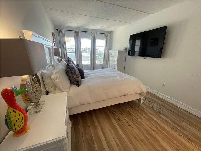 3806 GULF OF MEXICO DRIVE C310, Longboat Key, FL 34228