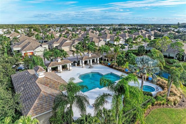 4952 MAYMONT PARK CIRCLE, Bradenton, FL 34203