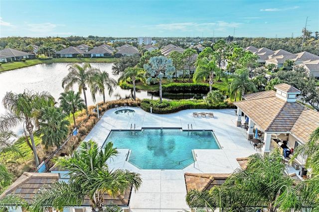 4952 MAYMONT PARK CIRCLE, Bradenton, FL 34203