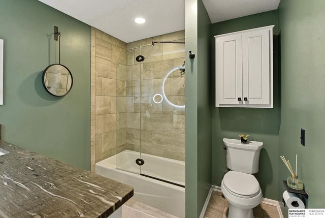 12832 Burt Court, Omaha, NE 68154